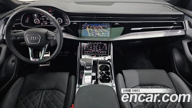 Audi Q8 (4M) 4