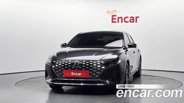 Hyundai The New Grandeur IG Hybrid 3