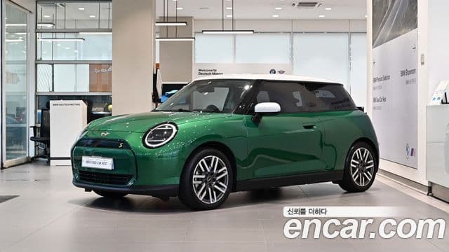 MINI Cooper Electric 4th Gen 1