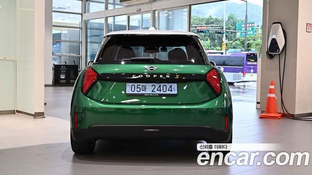 MINI Cooper Electric 4th Gen 4