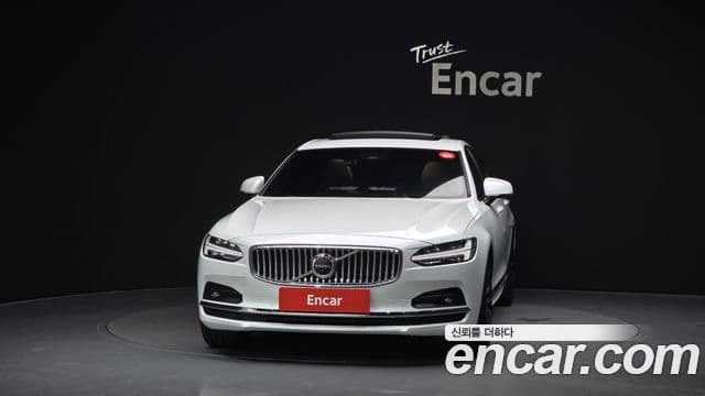 Volvo S90 3