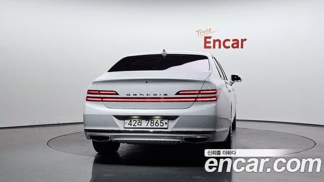 Genesis G90 4