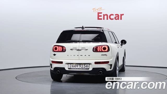 MINI Cooper S Clubman 4