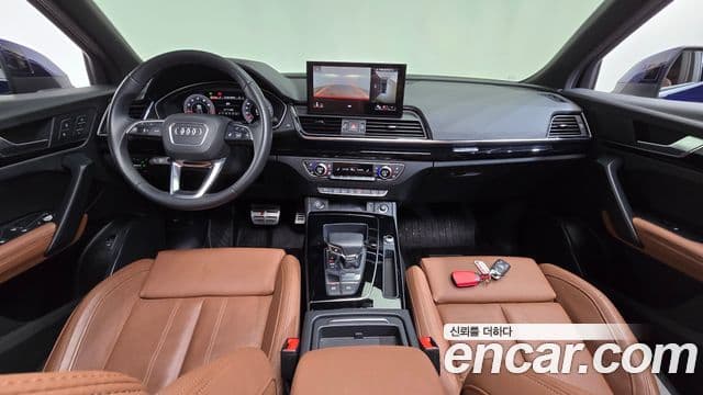 Audi Q5 (FY) 4