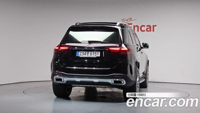 Mercedes-Benz GLE-Class W167 4