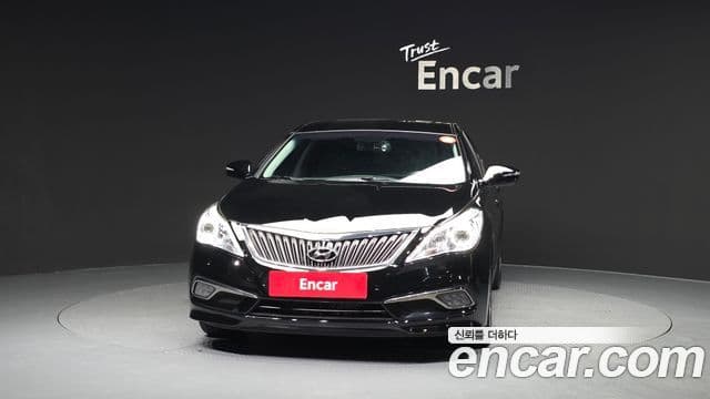 Hyundai Grandeur HG 3