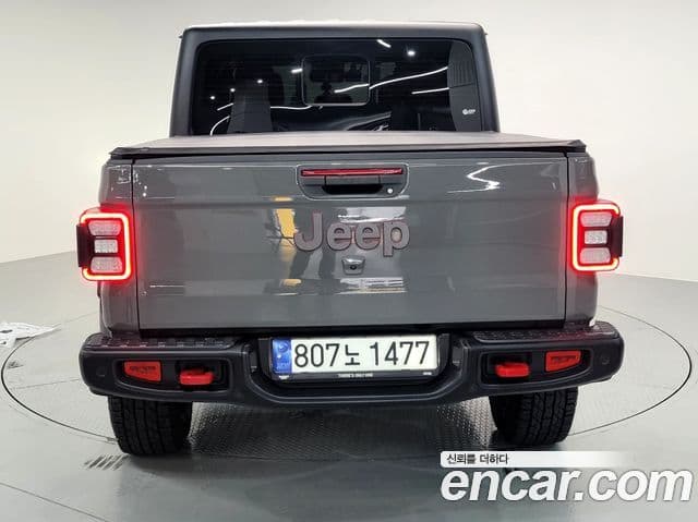 Jeep Gladiator (JT) 3