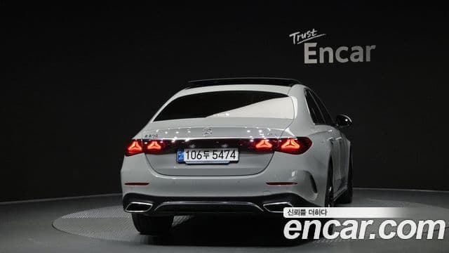Mercedes-Benz E-Class W214 3