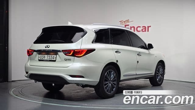 Infiniti QX60 2