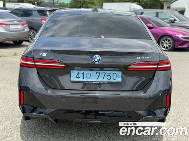 BMW i5 (G60) 4