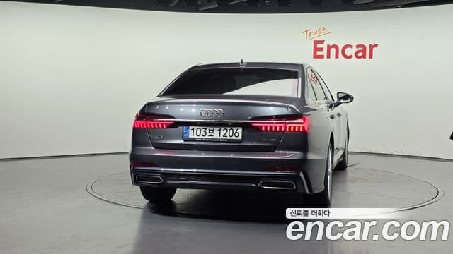 Audi A6 (C8) 3