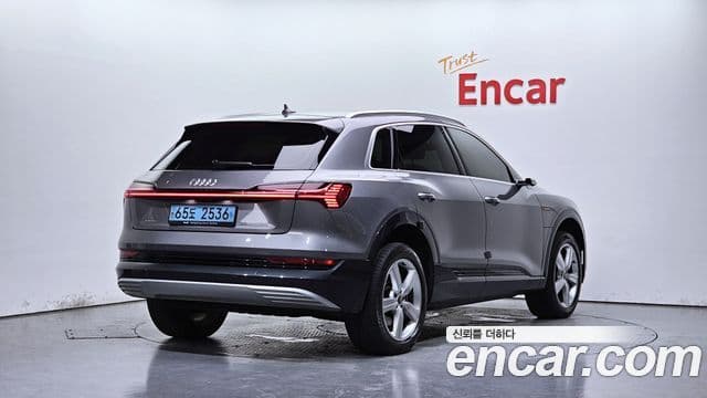 Audi e-tron 2