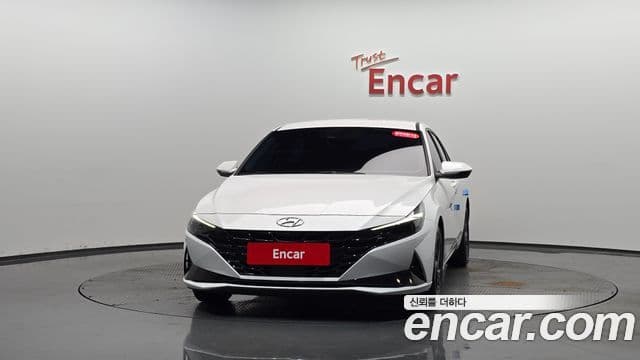 Hyundai Avante Hybrid (CN7) 2