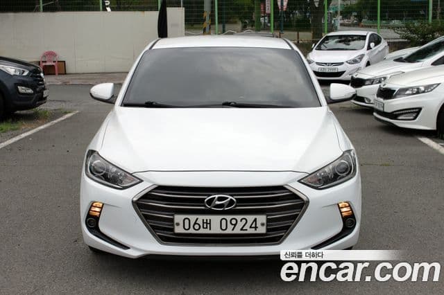 Hyundai Avante AD 2