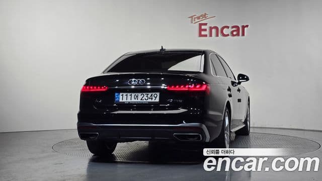 Audi A4 (B9) 4