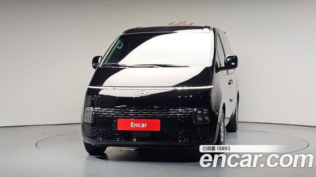 Hyundai Staria 2