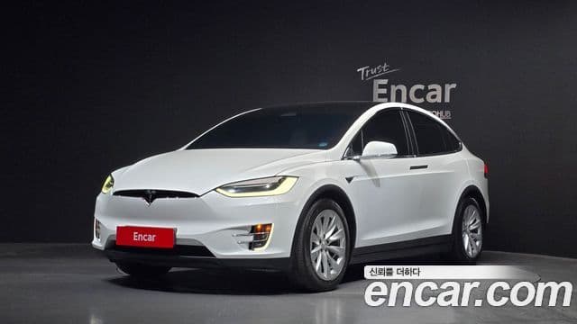 Tesla Model X 1
