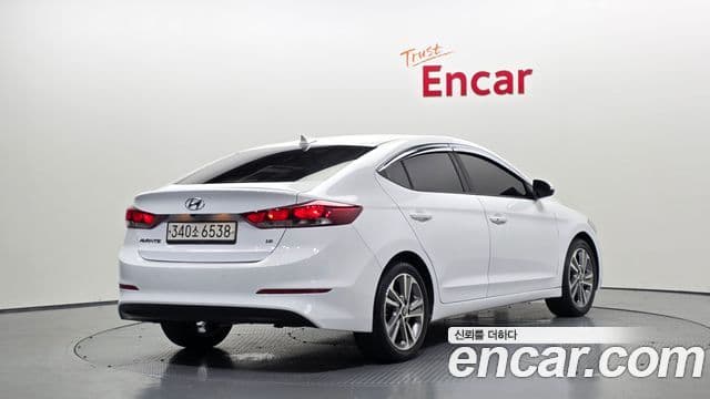 Hyundai Avante AD 2