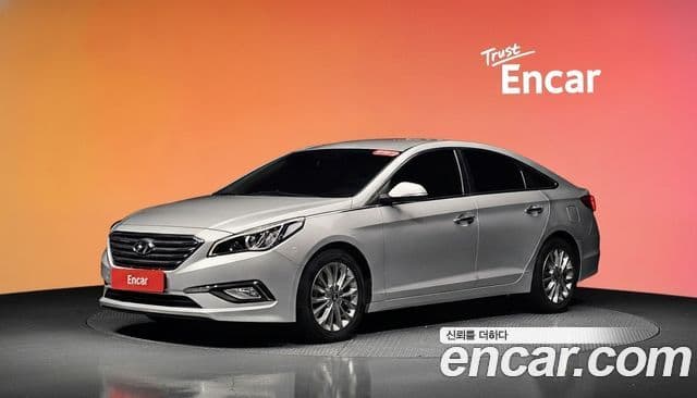 Hyundai LF Sonata 1