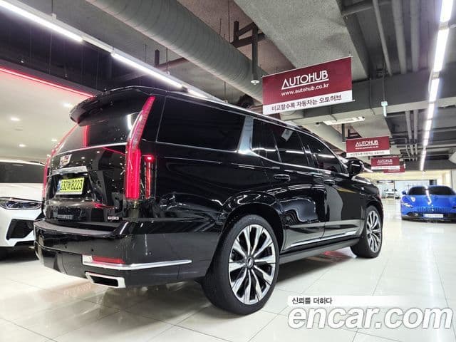 Cadillac Escalade 5th Gen 3
