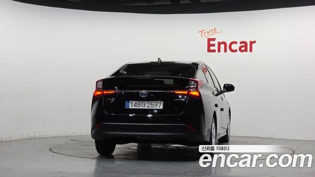 Toyota Prius 4th Gen 4