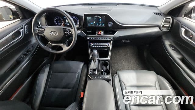 Hyundai Grandeur IG 4