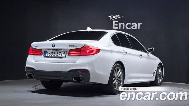 BMW 5 Series (G30) 2