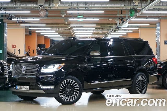 Lincoln Navigator 4th Gen 3