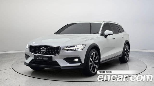 Volvo V60 Cross Country 2nd Gen 1