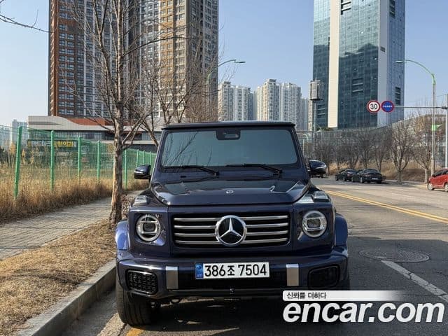 Mercedes-Benz G-Class W465 2
