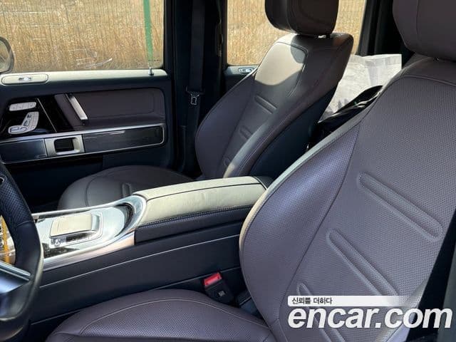 Mercedes-Benz G-Class W465 4