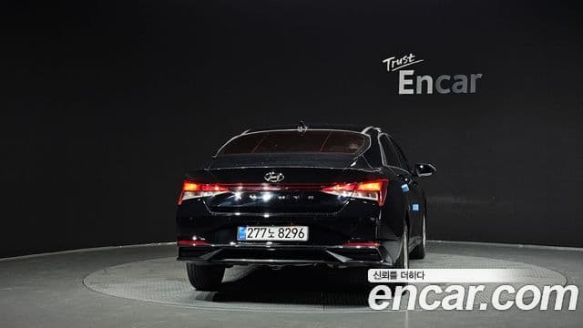 Hyundai Avante (CN7) 4