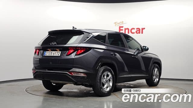 Hyundai Tucson (NX4) 2