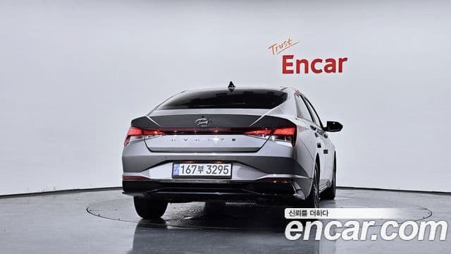 Hyundai Avante Hybrid (CN7) 3