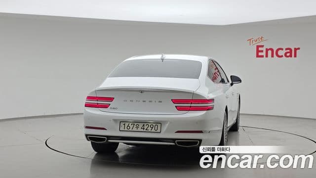 Genesis G80 (RG3) 4