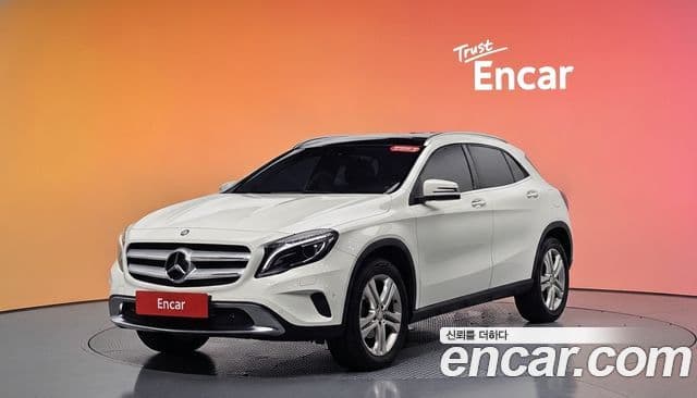 Mercedes-Benz GLA-Class X156