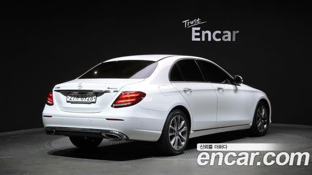 Mercedes-Benz E-Class W213 2