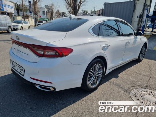 Hyundai Grandeur IG 3