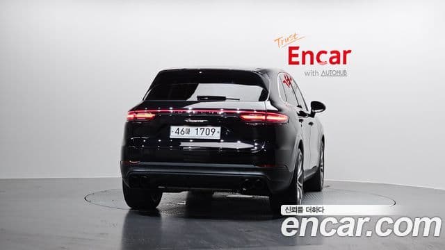 Porsche Cayenne (PO536) 4