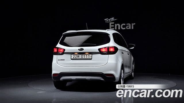 Kia The New Carens 4