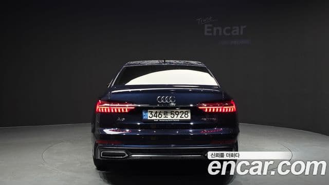 Audi A6 (C8) 4