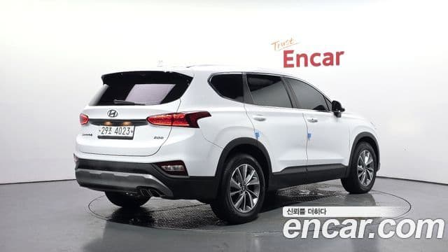 Hyundai Santa Fe TM 2