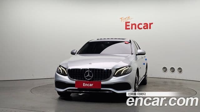 Mercedes-Benz E-Class W213 3