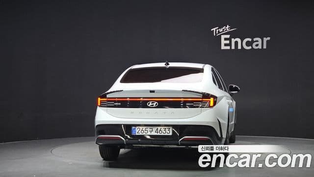 Hyundai Sonata The Edge Hybrid (DN8) 3