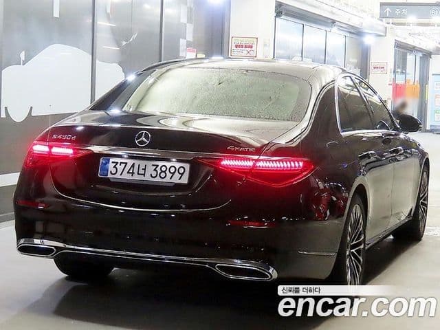 Mercedes-Benz S-Class W223 4