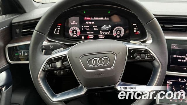 Audi A6 (C8) 3