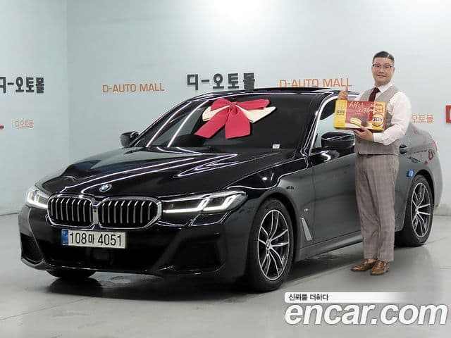 BMW 5 Series (G30)