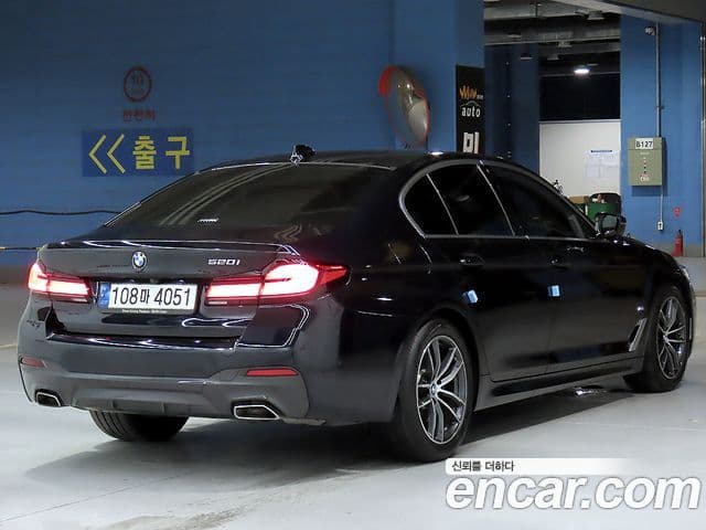 BMW 5 Series (G30) 2