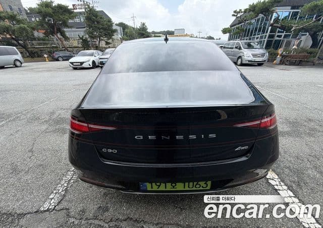 Genesis G90 (RS4) 3