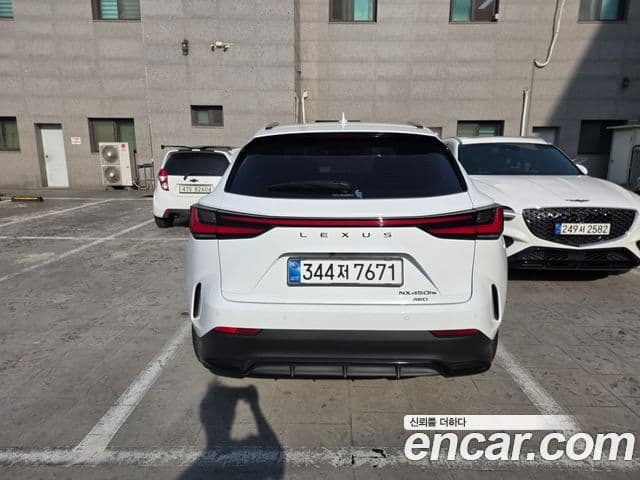 Lexus NX450h+ 2nd Gen 4